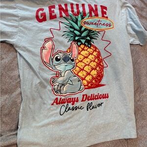 NWOT Women’s Stitch tee